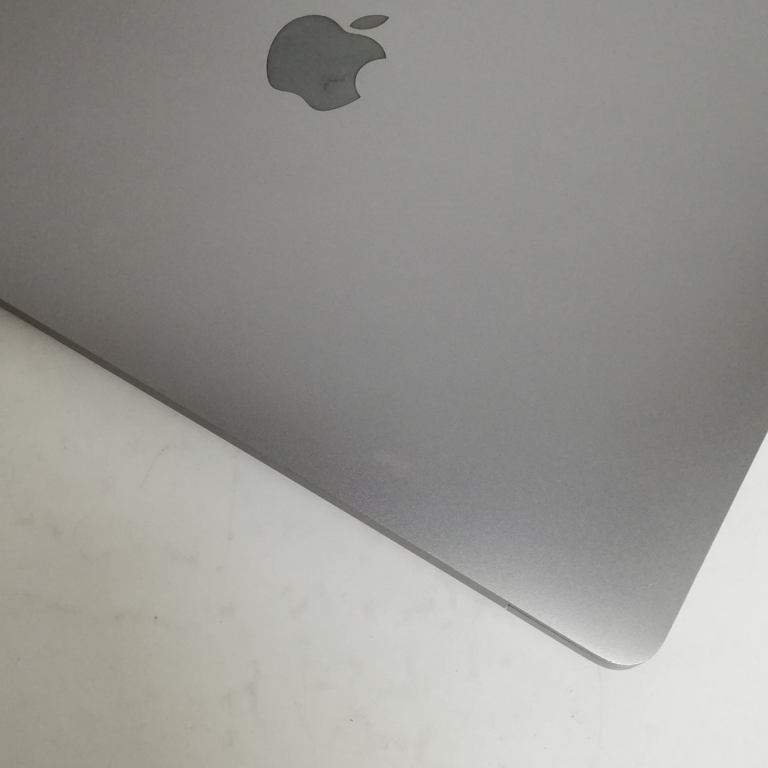 MacBook 中古 販売】MacBook Pro M2 / 13インチ / 2022 / 24GB / 512GB