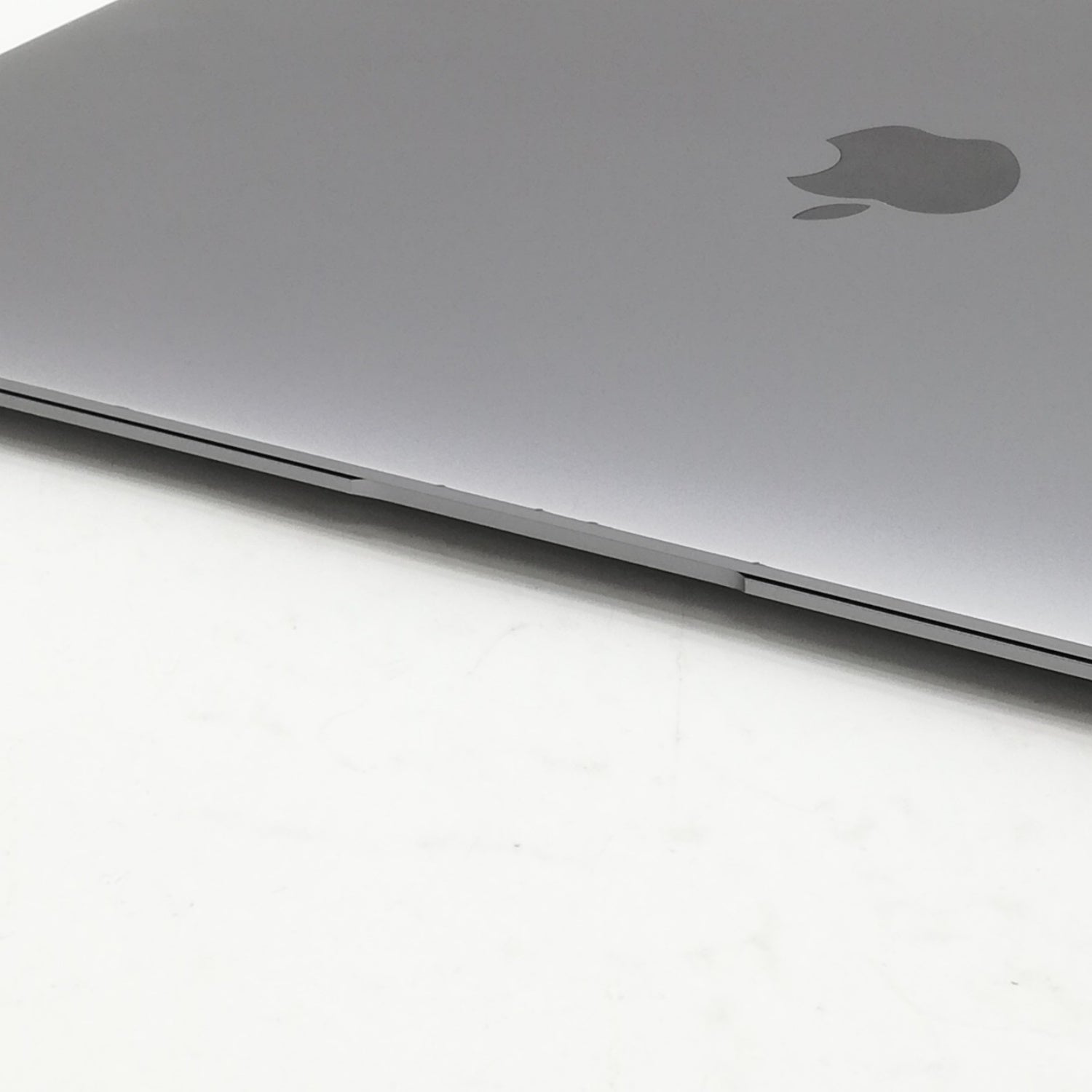 MacBook 中古 販売】MacBook Air M1 / 13インチ / Mid2020 / 16GB