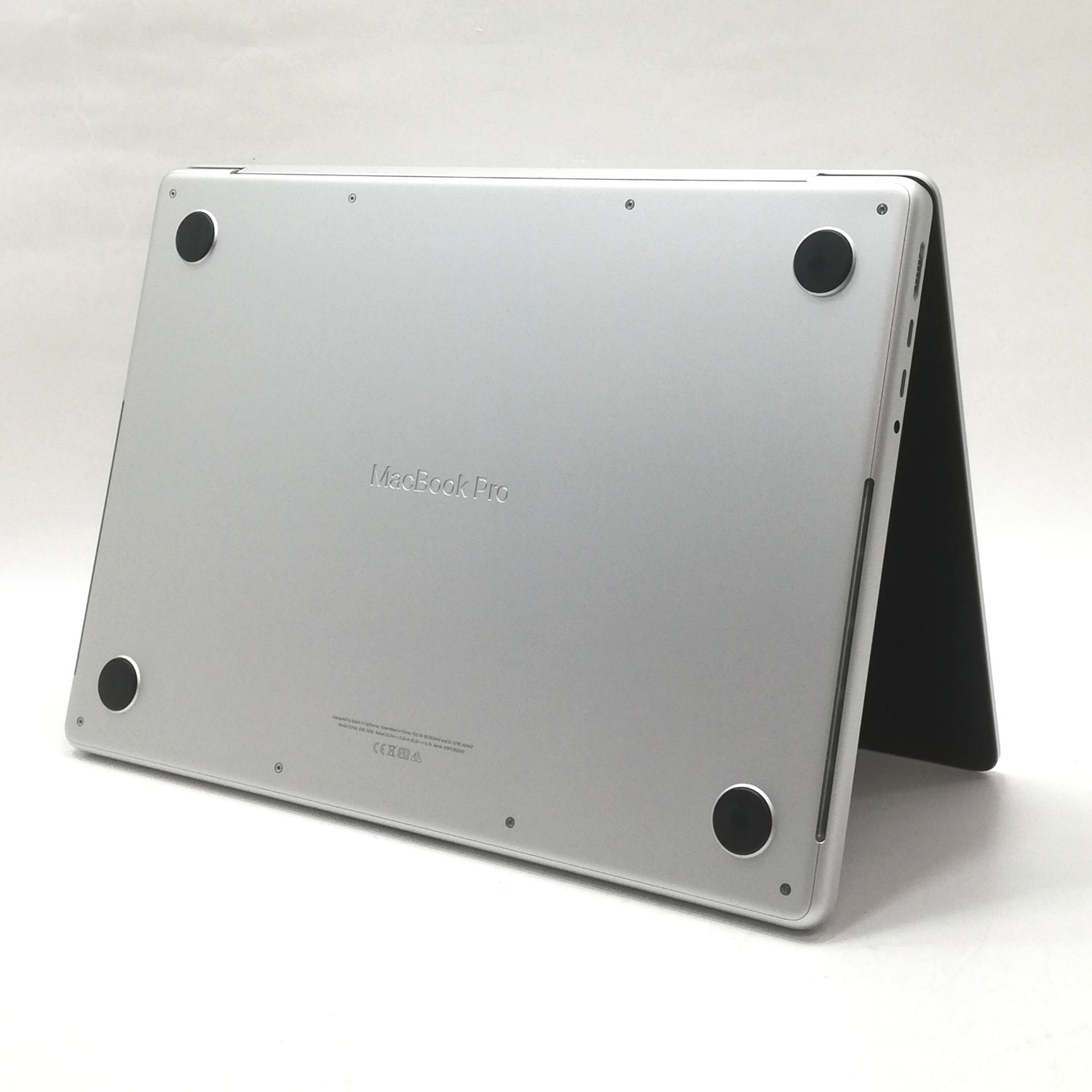 美品　MacBook Pro 14インチ M1Pro 32GB 1TB シルバー 再入荷 Macbook Pro (14-inch, 2021) Apple M1Pro 32GB/1TB シルバー