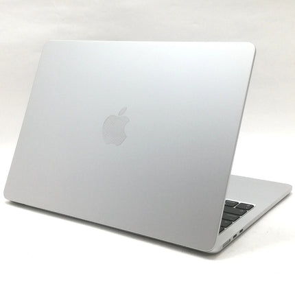 MacBook Air M2 / 13インチ / 2022 / 16GB / 256GB / シルバー / ランク:A / MLXY3J/A / 【中古品管理番号:38066】
