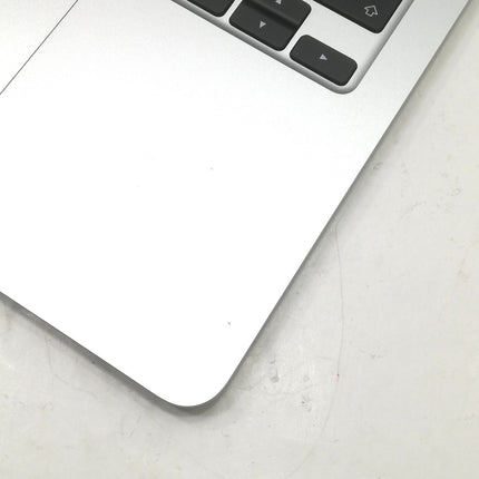 MacBook Air M2 / 13インチ / 2022 / 16GB / 256GB / シルバー / ランク:A / MLXY3J/A / 【中古品管理番号:38066】