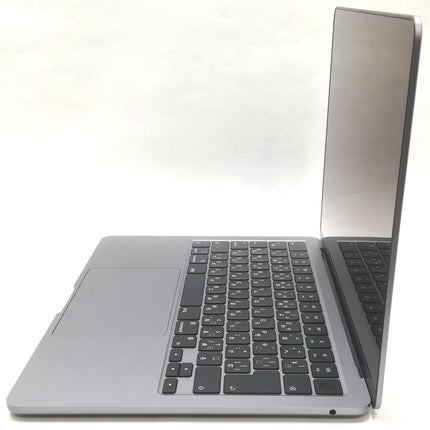 MacBook Air M2 / 13インチ / 2022 / 8GB / 256GB / スペースグレイ / ランク:B / MLXW3J/A / 【中古品管理番号:38075】