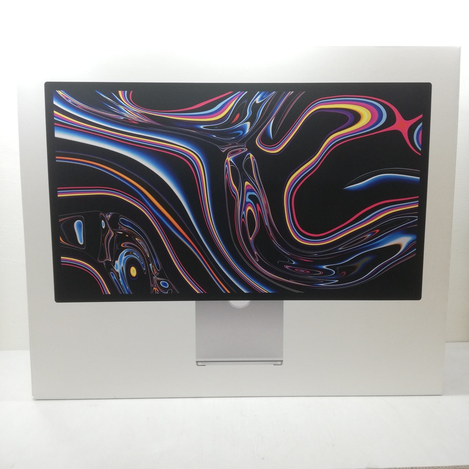 Studio 中古 販売】Studio Display 標準ガラス - 傾きを調整できる