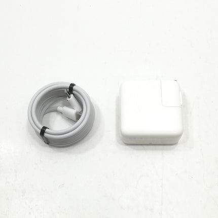 MacBook Air M1 / 13インチ / Mid2020 / 8GB / 512GB / シルバー / ランク:C / MGNA3J/A / 【中古品管理番号:38097】