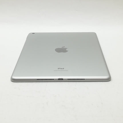 【初売りセール！】iPad / Wi-Fiモデル / 10.2インチ / 第8世代 / 2020 / 32GB / シルバー / ランク:A / MYLA2J/A / A2270 【中古品管理番号:38132】