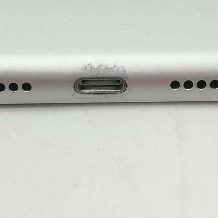 【初売りセール！】iPad / Wi-Fiモデル / 10.2インチ / 第8世代 / 2020 / 32GB / シルバー / ランク:A / MYLA2J/A / A2270 【中古品管理番号:38134】
