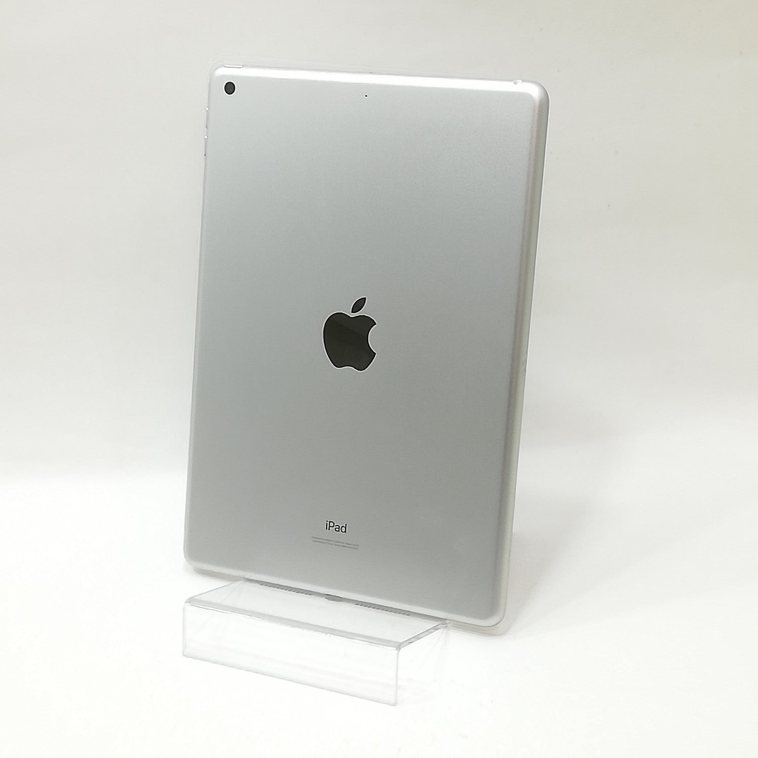 【美品】iPad 10.2インチ(2020)第8世代32GBシルバー iPad 中古 販売】iPad / Wi-Fiモデル / 10.2インチ / 第8世代 / 2020
