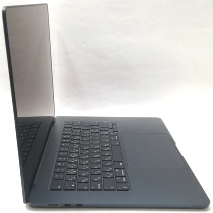 MacBook Air M2 / 15インチ / 2023 / 8GB / 256GB / ミッドナイト / ランク:C / MQKW3J/A / 【中古品管理番号:38143】