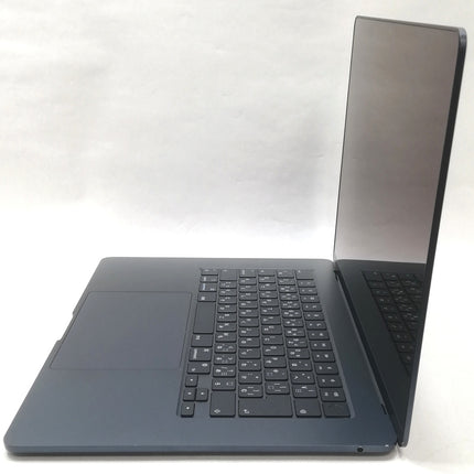 MacBook Air M2 / 15インチ / 2023 / 8GB / 256GB / ミッドナイト / ランク:C / MQKW3J/A / 【中古品管理番号:38143】