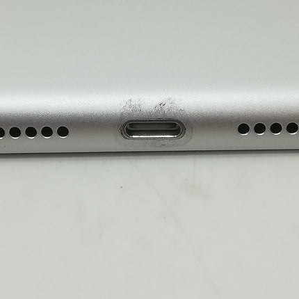 【初売りセール！】iPad / Wi-Fiモデル / 10.2インチ / 第8世代 / 2020 / 32GB / シルバー / ランク:A / MYLA2J/A / A2270 【中古品管理番号:38169】