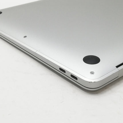 MacBook Air M1 / 13インチ / Mid2020 / 8GB / 256GB / シルバー / ランク:B / MGN93J/A / 【中古品管理番号:38234】