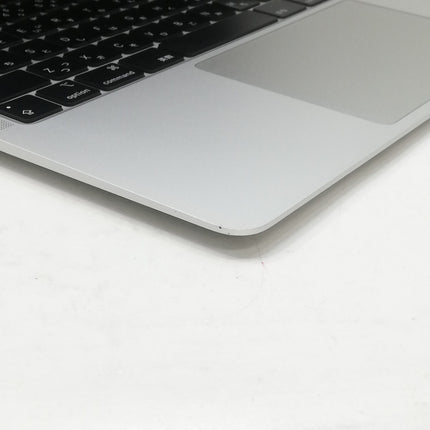 MacBook Air M1 / 13インチ / Mid2020 / 8GB / 256GB / シルバー / ランク:B / MGN93J/A / 【中古品管理番号:38234】