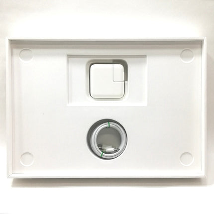 MacBook Air M1 / 13インチ / Mid2020 / 8GB / 256GB / シルバー / ランク:C / MGN93J/A / 【中古品管理番号:38283】