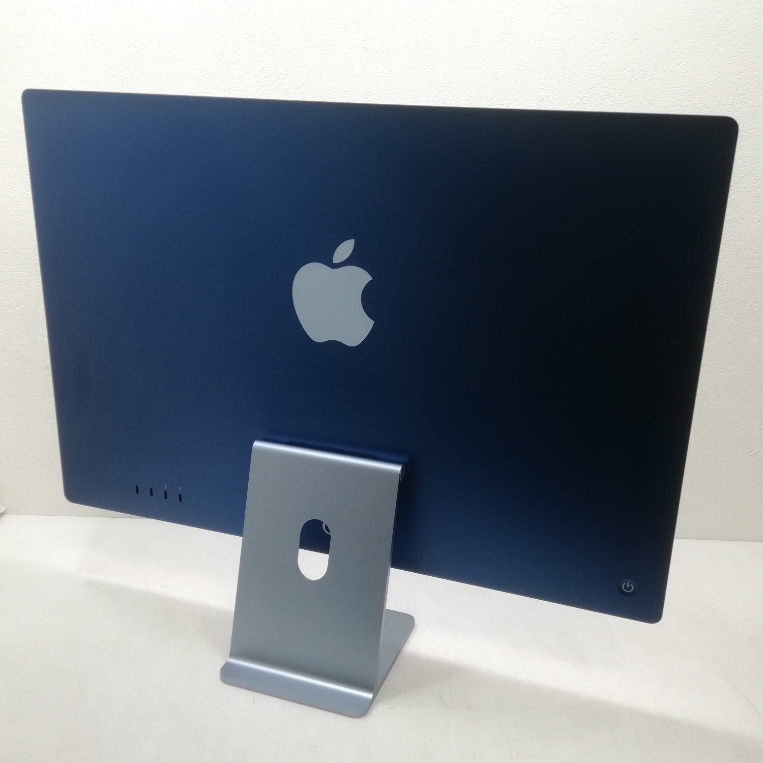 iMac 中古 販売】iMac M3 / 24インチ / 2023 / 8GB / 256GB / ブルー