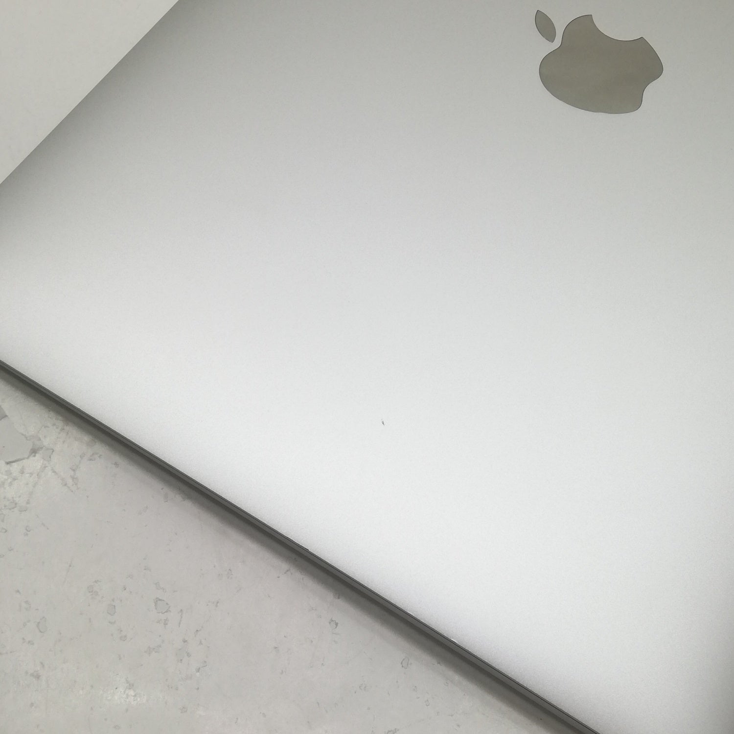 MacBook 中古 販売】MacBook Air M1 / 13インチ / Mid2020 / 8GB