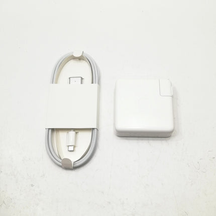 MacBook Pro M1 Pro / 14インチ / 2021 / 16GB / 512GB / スペースグレイ / ランク:C / MKGP3J/A / 【中古品管理番号:38505】