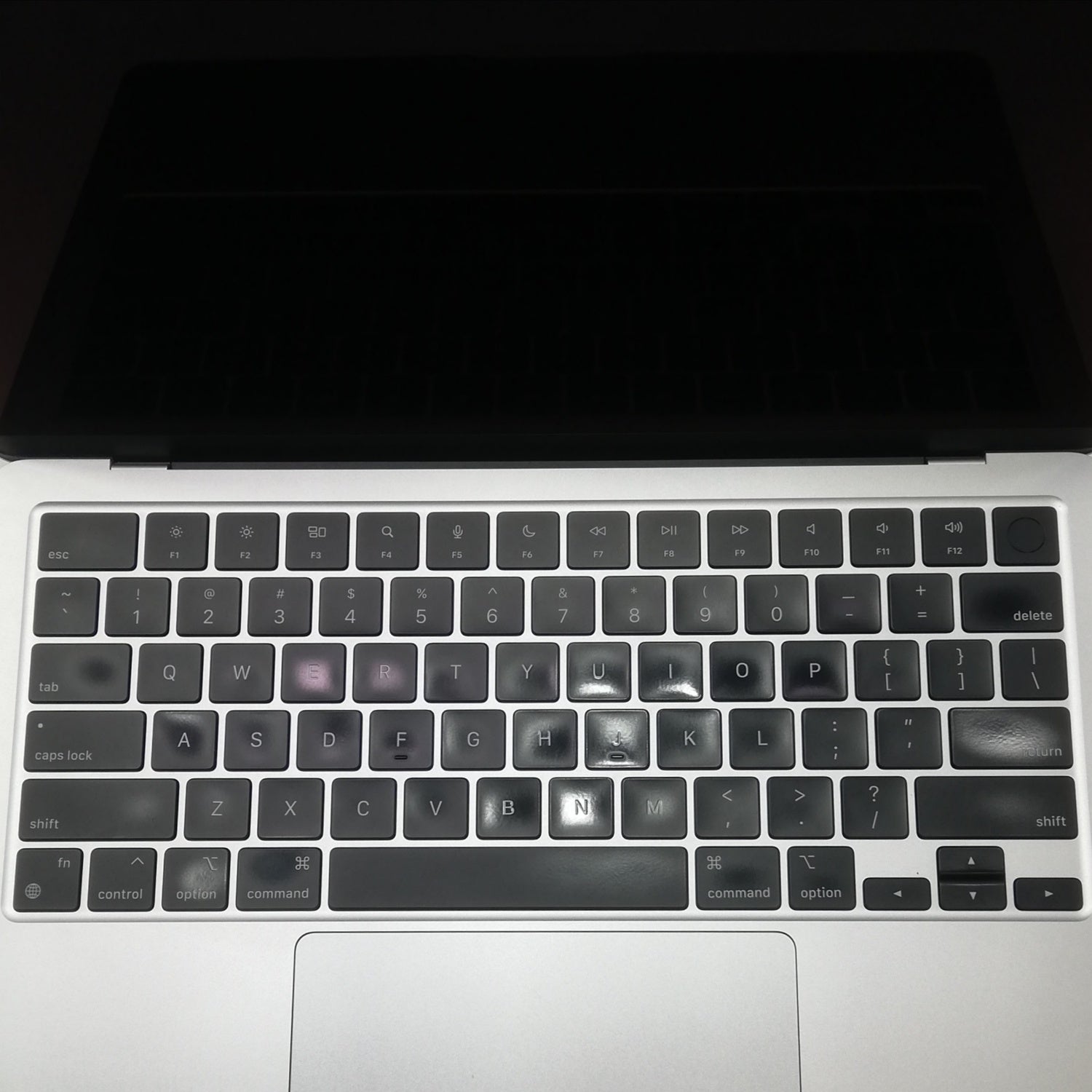 MacBook 中古 販売】MacBook Air M2 / 13インチ / 2022 / 16GB / 512GB