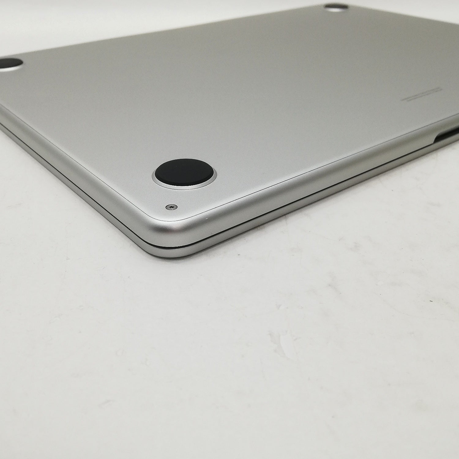 MacBook 中古 販売】MacBook Air M2 / 13インチ / 2022 / 16GB / 512GB