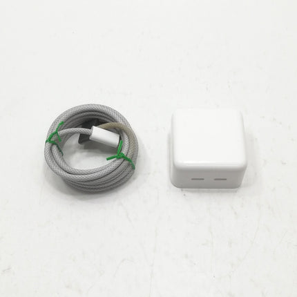 MacBook Air M2 / 13インチ / 2022 / 16GB / 512GB / スペースグレイ / ランク:A / MLXW3J/A / 【中古品管理番号:38527】