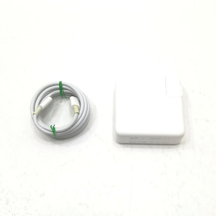 【販売強化プライス！】MacBook Pro M2 / 13インチ / 2022 / 16GB / 512GB / シルバー / ランク:B / MNEQ3J/A / 【中古品管理番号:38543】