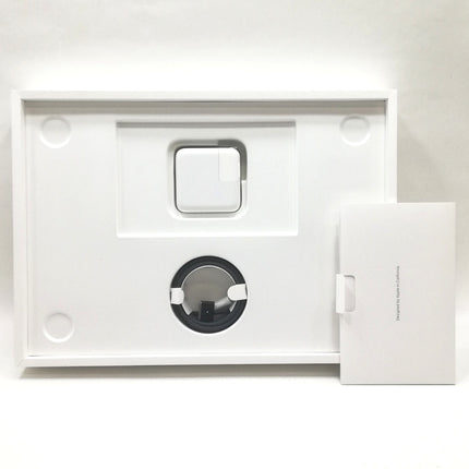 MacBook Air M4 / 13インチ / 2025 / 16GB / 256GB / ミッドナイト / ランク:A / MW123J/A / 【中古品管理番号:38563】