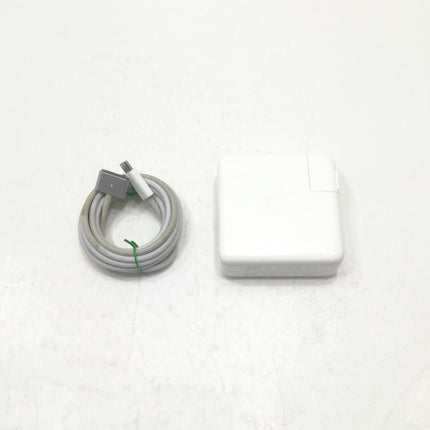 MacBook Pro M2Pro / 14インチ / 2023 / 16GB / 512GB / シルバー / ランク:B / MPHH3J/A / 【中古品管理番号:38638】