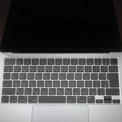 MacBook Air M2 / 13インチ / 2022 / 8GB / 256GB / スペースグレイ / ランク:B / MLXW3J/A / 【中古品管理番号:38665】