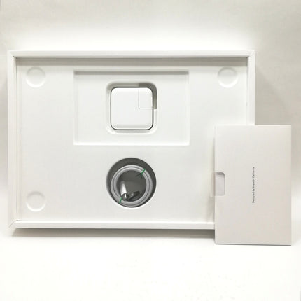 MacBook Air M2 / 13インチ / 2022 / 8GB / 256GB / スペースグレイ / ランク:B / MLXW3J/A / 【中古品管理番号:38665】