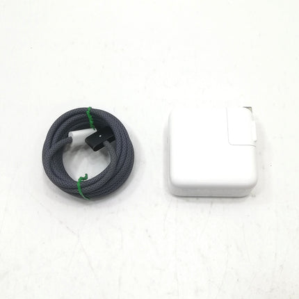 MacBook Air M2 / 13インチ / 2022 / 24GB / 512GB / ミッドナイト / ランク:B / MLY33J/A / 【中古品管理番号:38681】