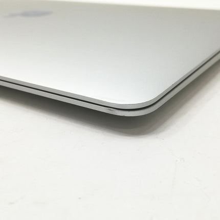 MacBook Air M1 / 13インチ / Mid2020 / 8GB / 256GB / シルバー / ランク:C / MGN93J/A / 【中古品管理番号:38695】
