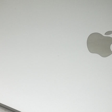 【週末限定特価】MacBook Pro Touch Bar / 13インチ / Late 2016 / 8GB / 256GB / シルバー / ランク:C / MLVP2J/A / 【中古品管理番号:38698】