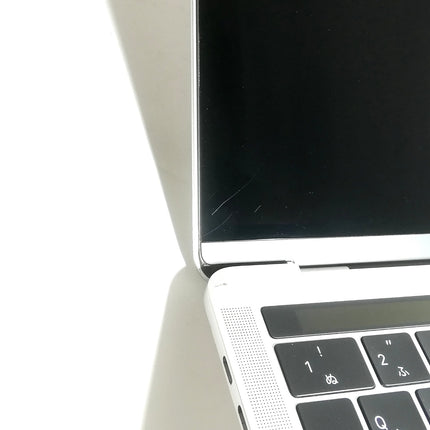 【週末限定特価】MacBook Pro Touch Bar / 13インチ / Late 2016 / 8GB / 256GB / シルバー / ランク:C / MLVP2J/A / 【中古品管理番号:38698】
