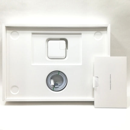 MacBook Air M4 / 13インチ / 2025 / 16GB / 256GB / スカイブルー / ランク:A / MC6T4J/A / 【中古品管理番号:38705】