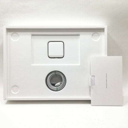 MacBook Air M3 / 13インチ / 2024 / 16GB / 512GB / スペースグレイ / ランク:A / MXCR3J/A / 【中古品管理番号:38707】