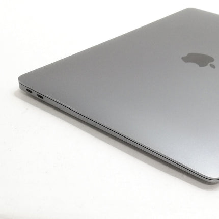 MacBook Air M1 / 13インチ / Mid2020 / 8GB / 256GB / スペースグレイ / ランク:C / MGN63J/A / 【中古品管理番号:38715】