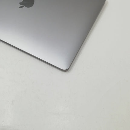 MacBook Air M1 / 13インチ / Mid2020 / 8GB / 256GB / スペースグレイ / ランク:C / MGN63J/A / 【中古品管理番号:38715】