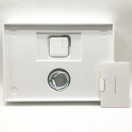 【決算特価！】MacBook Air M1 / 13インチ / Mid2020 / 8GB / 256GB / シルバー / ランク:C / MGN93J/A / 【中古品管理番号:38730】