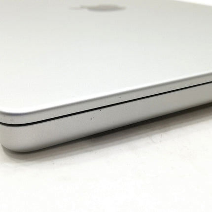 MacBook Pro M1 Pro / 14インチ / 2021 / 16GB / 512GB / シルバー / ランク:B / MKGR3J/A / 【中古品管理番号:38733】