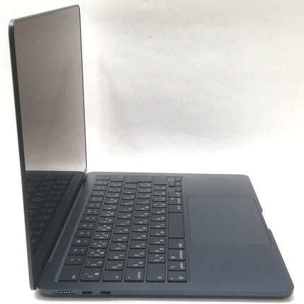 MacBook Air M4 / 13インチ / 2025 / 16GB / 256GB / ミッドナイト / ランク:B / MW123J/A / 【中古品管理番号:38751】