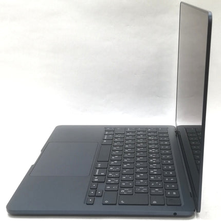 MacBook Air M4 / 13インチ / 2025 / 16GB / 256GB / ミッドナイト / ランク:B / MW123J/A / 【中古品管理番号:38751】