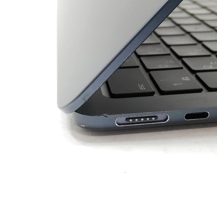 MacBook Air M2 / 13インチ / 2022 / 8GB / 256GB / ミッドナイト / ランク:D / MLY33J/A / 【中古品管理番号:38773】