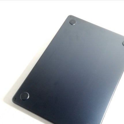 MacBook Air M2 / 13インチ / 2022 / 8GB / 256GB / ミッドナイト / ランク:C / MLY33J/A / 【中古品管理番号:38776】