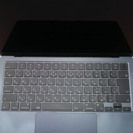 MacBook Air M2 / 13インチ / 2022 / 8GB / 256GB / ミッドナイト / ランク:C / MLY33J/A / 【中古品管理番号:38776】