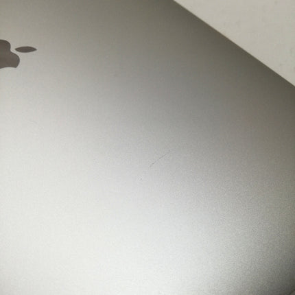 MacBook Air Retina Display / 13インチ / 2020 / 8GB / 256GB / シルバー / ランク:B / MWTK2J/A / 【中古品管理番号:38783】