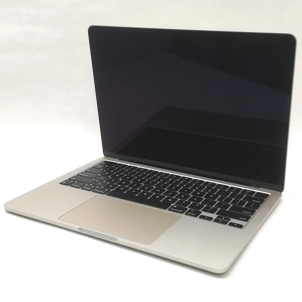 MacBook Air M2 / 13インチ / 2022(2024) / 16GB / 256GB / スターライト / ランク:B / MC7W4J/A / 【中古品管理番号:38794】