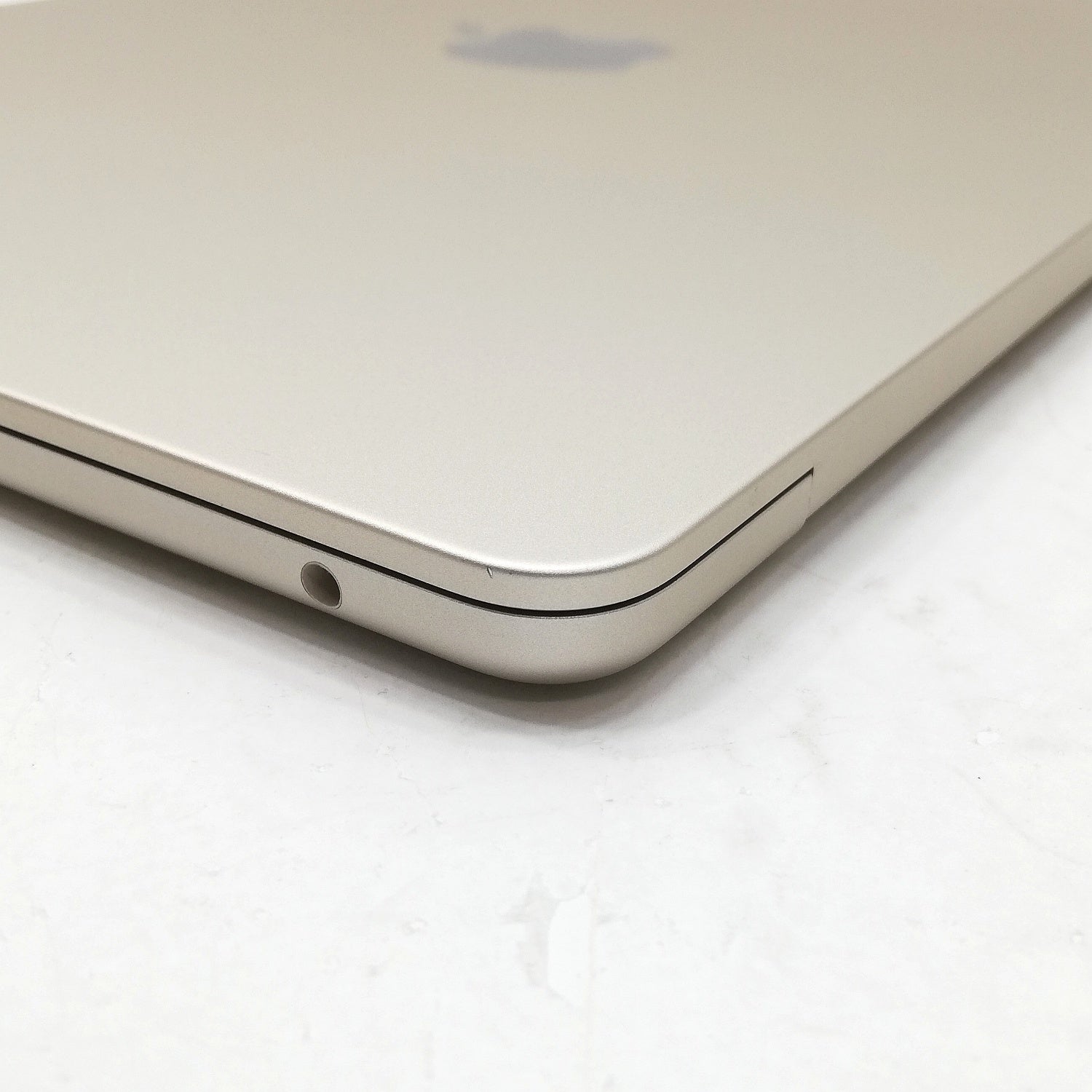 MacBook 中古 販売】MacBook Air M2 / 13インチ / 2022(2024) / 16GB