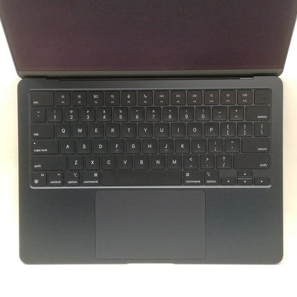 MacBook Air M2 / 13インチ / 2022 / 8GB / 256GB / ミッドナイト / ランク:B / MLY33J/A / 【中古品管理番号:38833】