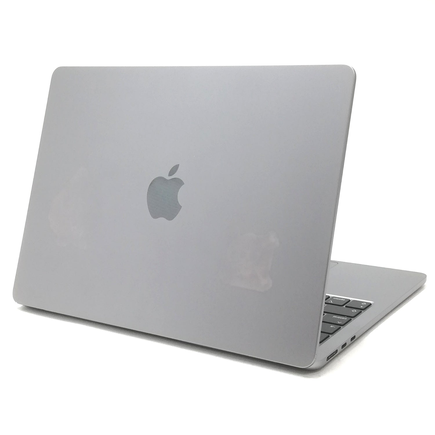 【極美品】MacBook Air M2 13.6インチ スペースグレー レビュー：新型M2チップ搭載MacBook Airはやっぱり期待を裏切らない