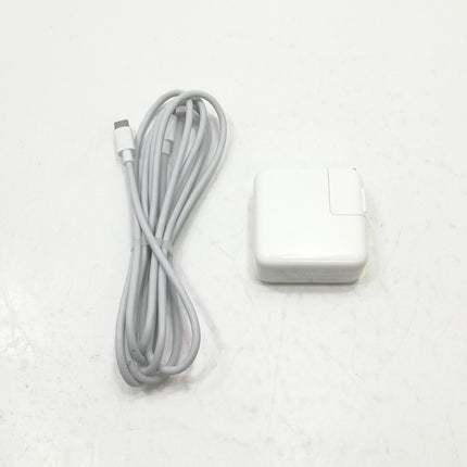 MacBook Air M1 / 13インチ / Mid2020 / 8GB / 512GB / ゴールド / ランク:B / MGNE3J/A / 【中古品管理番号:38870】