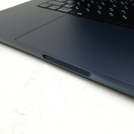 MacBook Air M2 / 15インチ / 2023 / 8GB / 256GB / ミッドナイト / ランク:B / MQKW3J/A / 【中古品管理番号:38900】